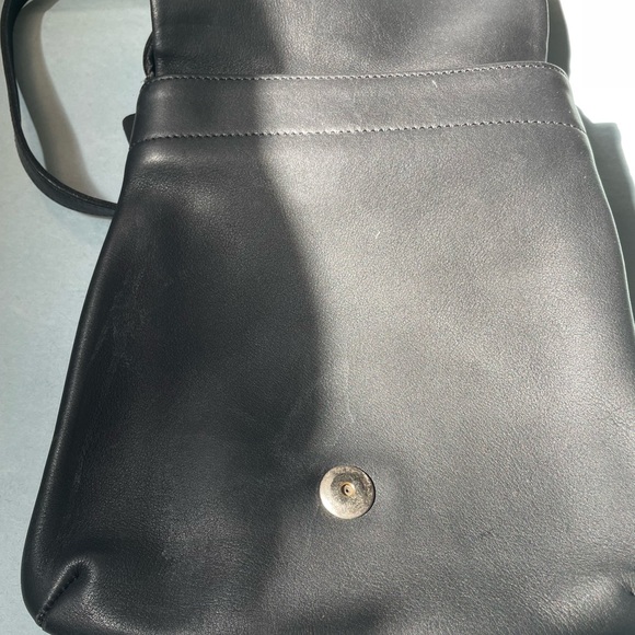 GUC Coach Chelsea Swingpack/Saddle Black Leather Crossbody Purse - Picture 8 of 11